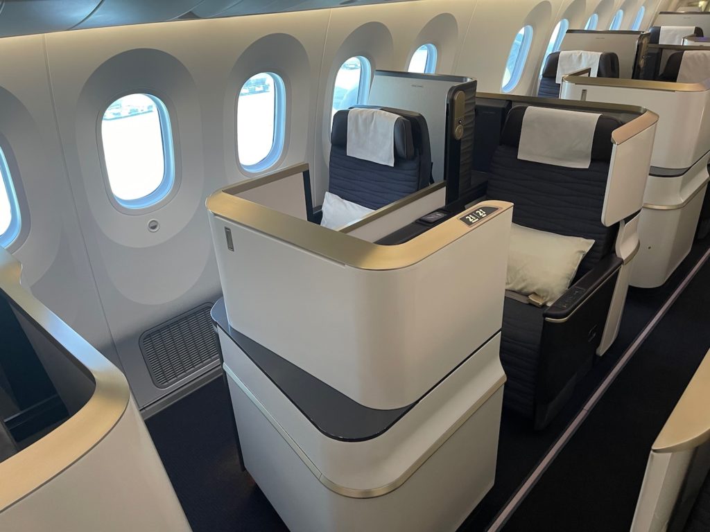 First Impressions: Gulf Air 787-9 