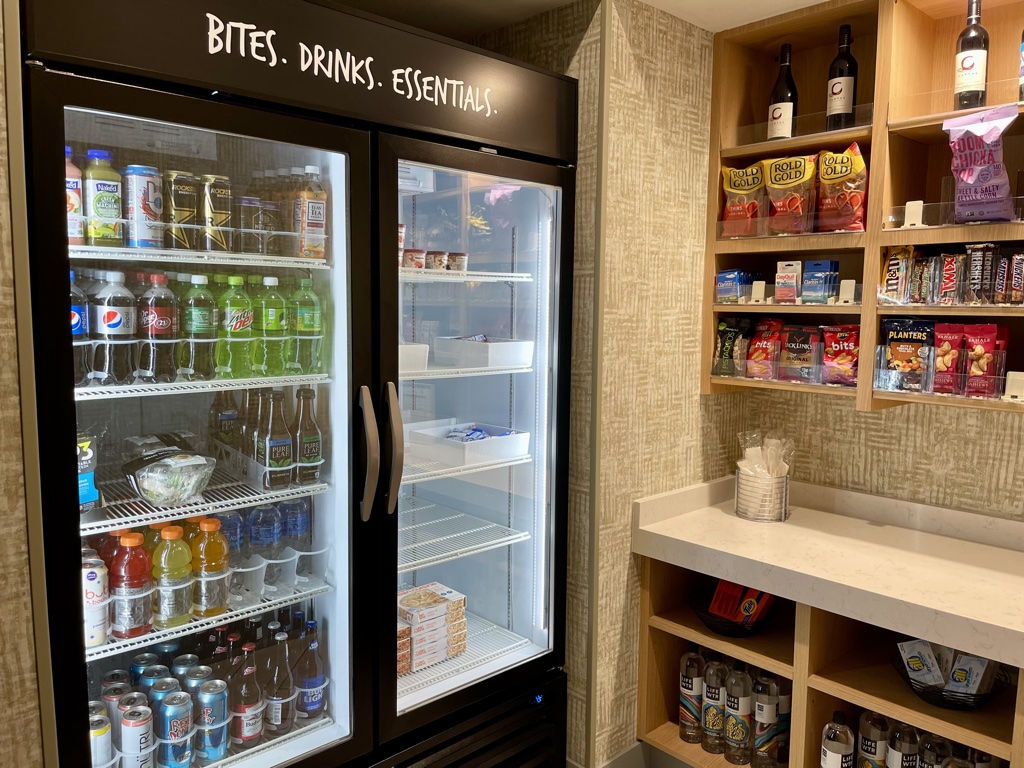 Hyatt House Tampa Airport Westshore convenience store