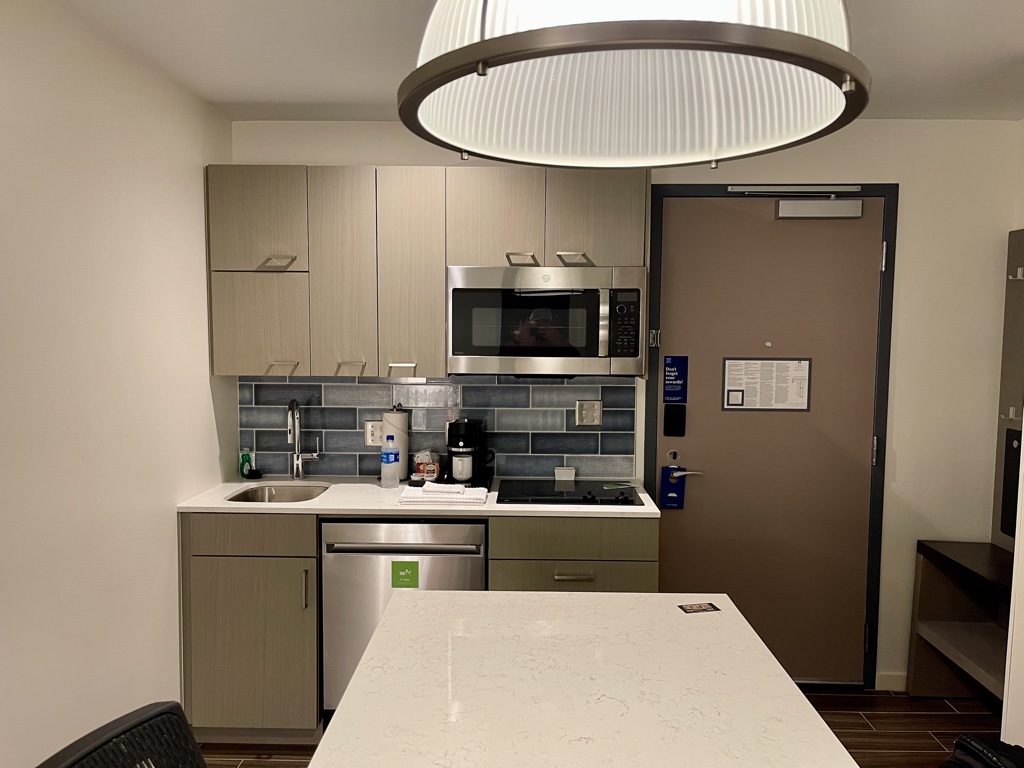 Hyatt House Tampa Airport Westshore suite kitchenette