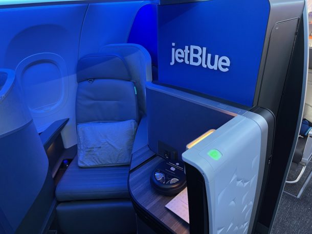 Review: JetBlue A321LR Mint Business Class New York - London - Live and ...