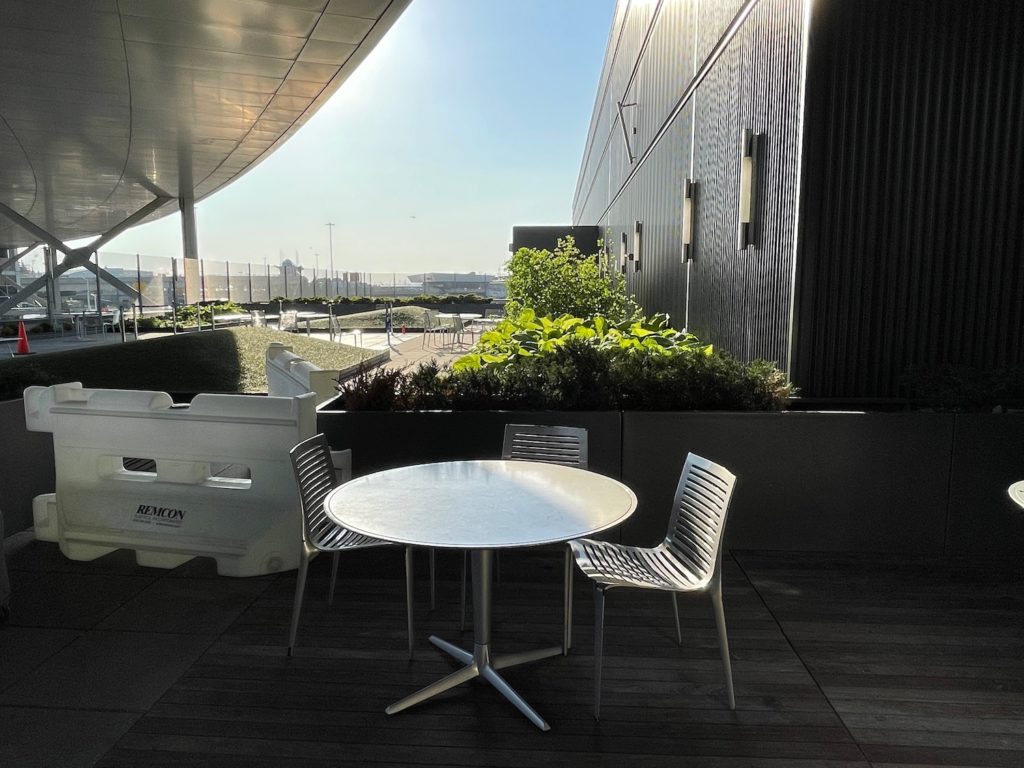 JetBlue's Swanky JFK T5 Rooftop Terrace Live and Let's Fly