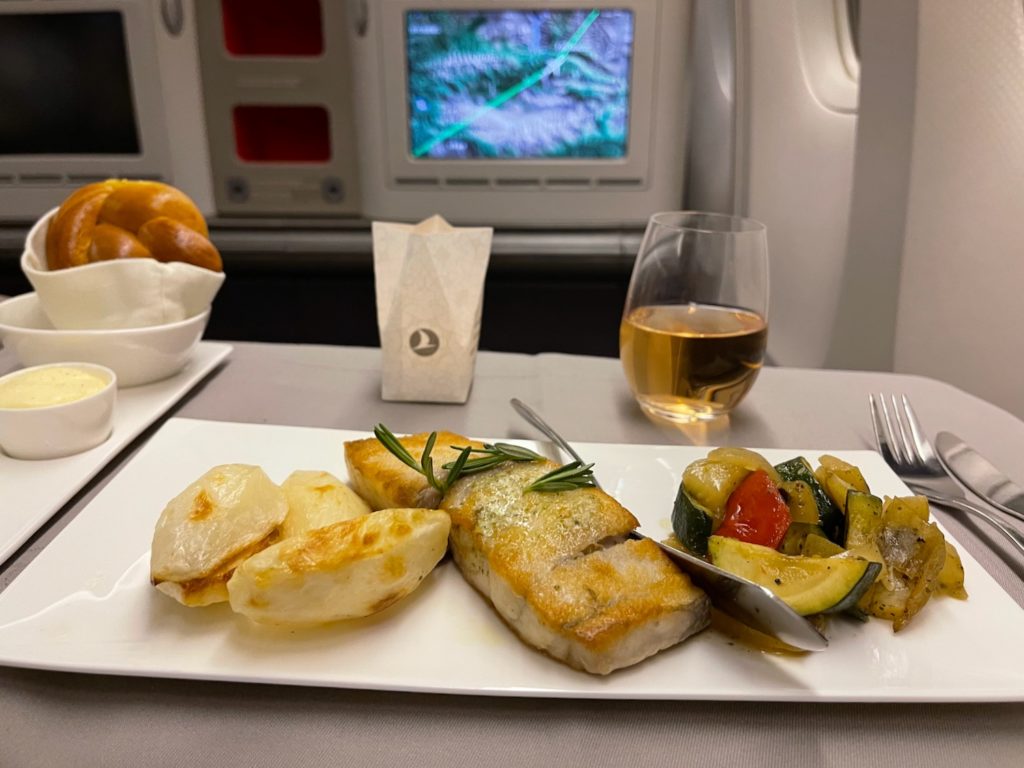 My Top 10 Airline Meals Of 2022 - Live and Let's Fly
