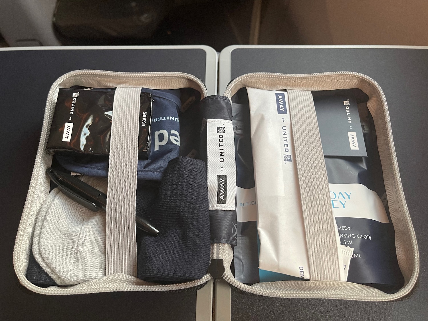 Vintage United Airlines Business First Class Amenity Travel Kit