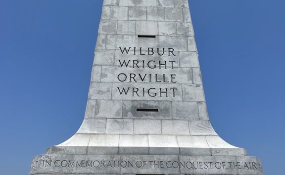 Wright brothers national memorial wright brothers monument