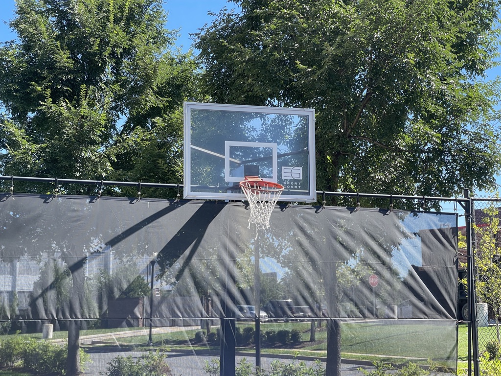 Hyatt House Sterling Dulles Airport-North broken basketball hoop