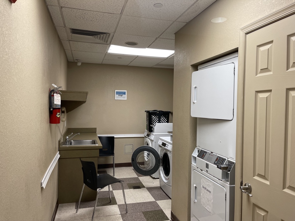 Hyatt House Sterling Dulles Airport-North laundry