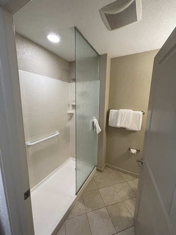 Hyatt House Sterling Dulles Airport-North shower