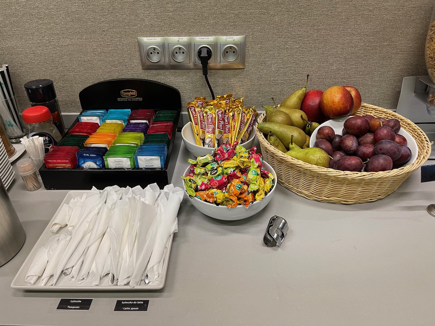 a table with food and a power outlet