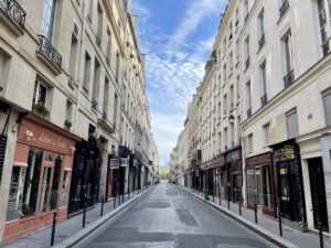 Visiting Les Deux Magots, Hemingway's Favorite Paris Cafe - Live and ...