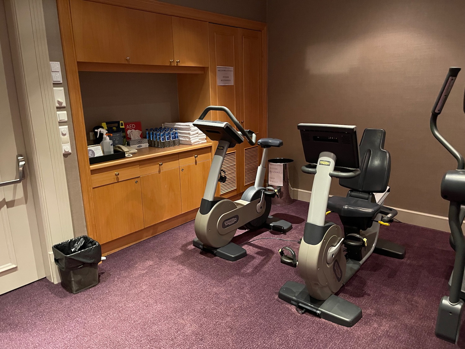 exercise bikes in a room