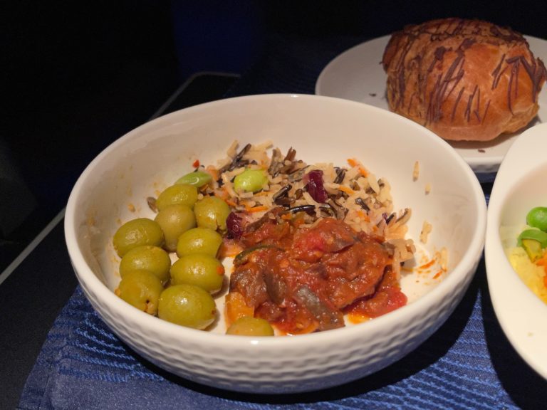 kosher-meal-in-united-airlines-business-class-live-and-let-s-fly