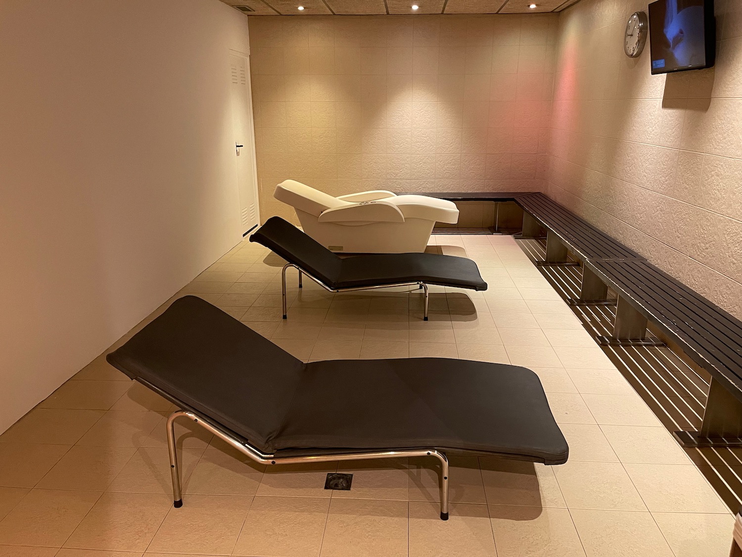 a lounge chairs in a room