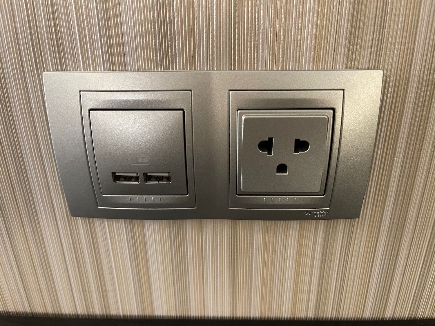 a wall outlet with usb ports