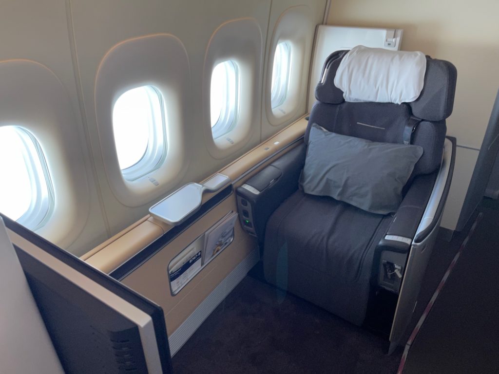 Review: Lufthansa 747-8 First Class New York – Frankfurt - Live and Let ...