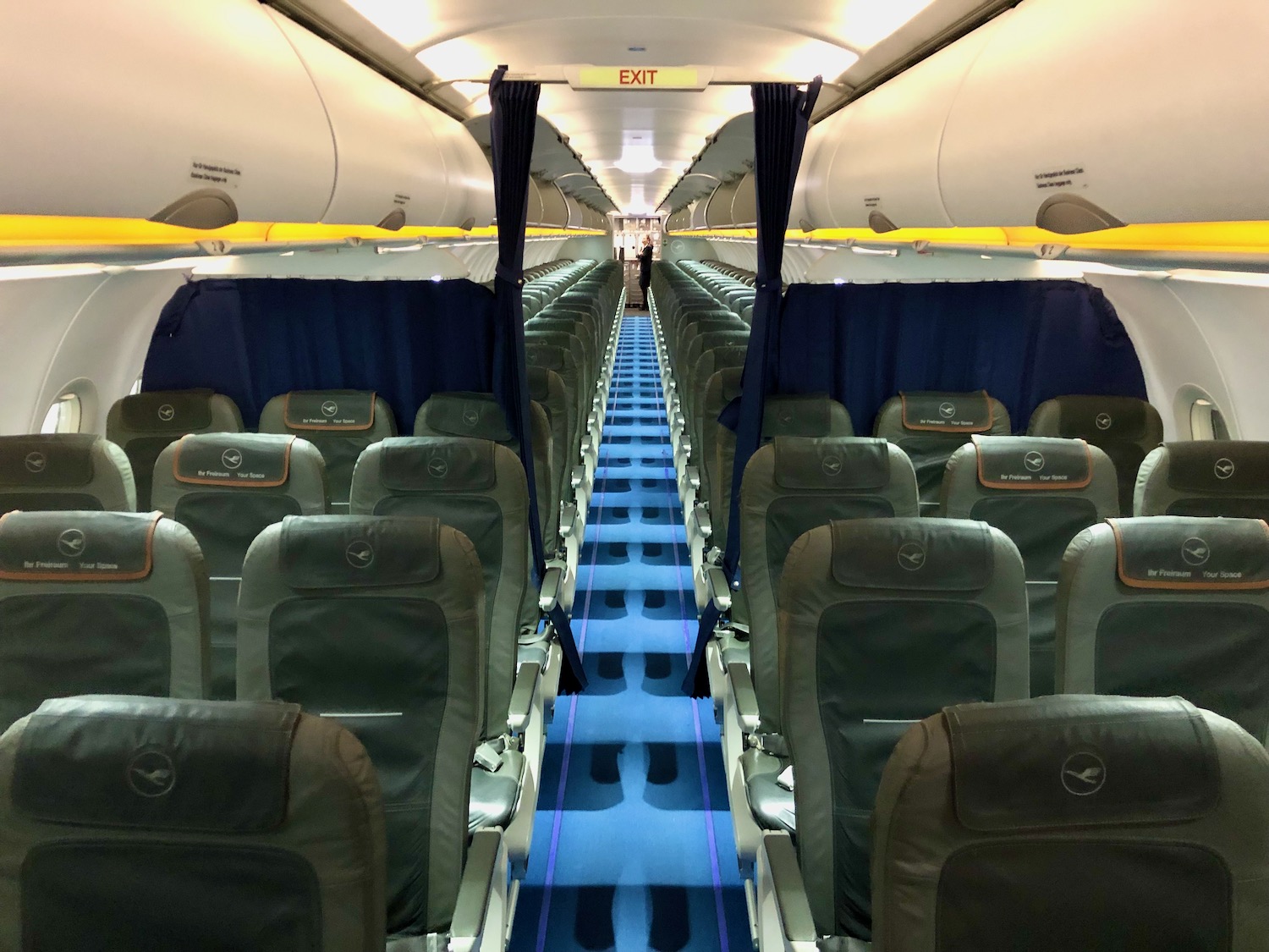 Lufthansa Business Class in the Airbus A320-200 to Munich (Trip