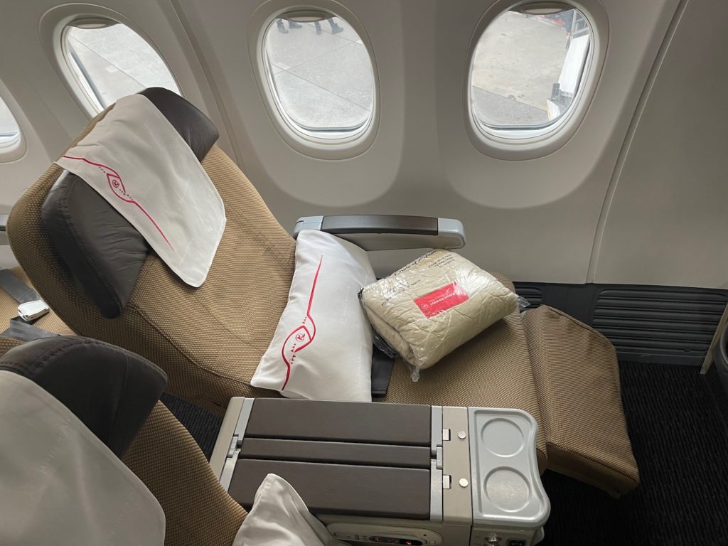 Review Kenya Airways 737 800 Business Class Live And Lets Fly