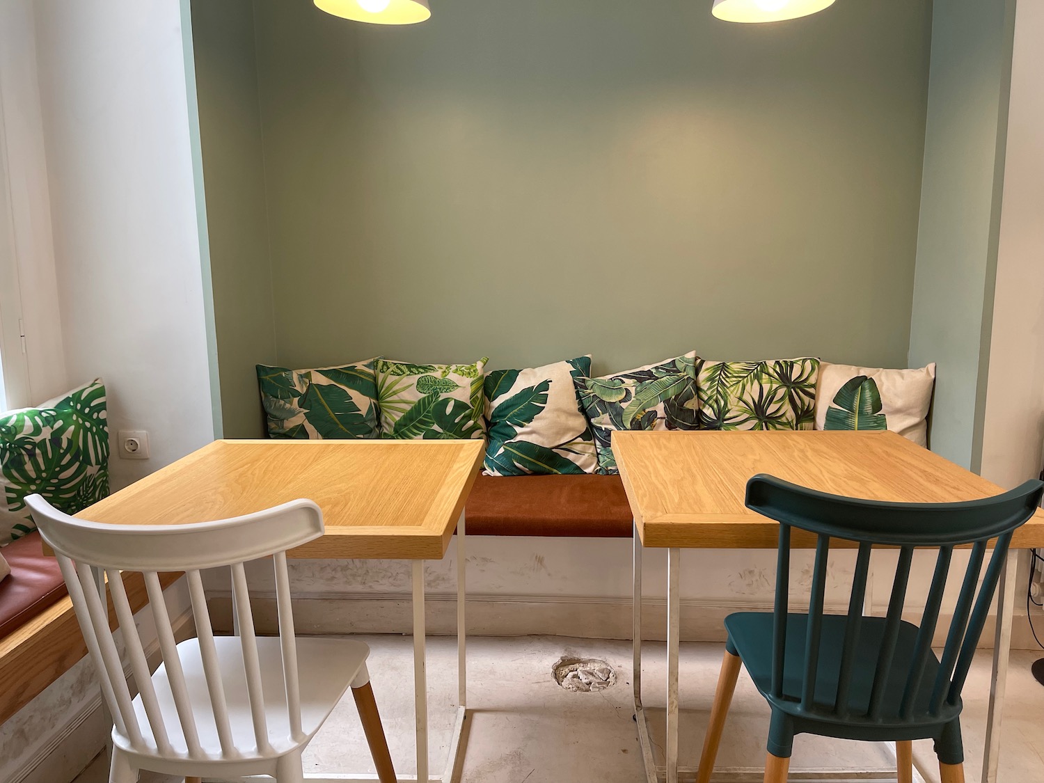 a table and chairs in a room