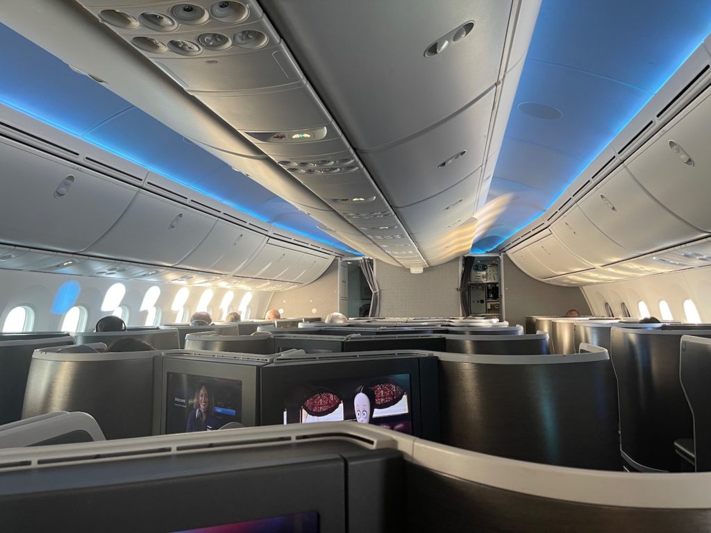 Review: American Airlines 787-9 Business Class - Live and Let's Fly