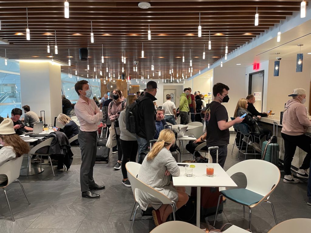 Review: American Express Centurion Lounge Dallas (DFW) - Live and Let's Fly