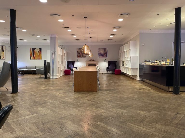 Review Aviator Apartment Business Lounge Copenhagen (CPH) Live and