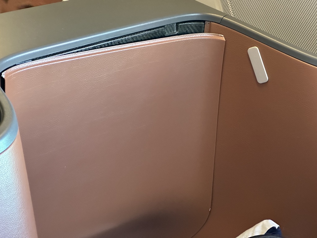 Lufthansa business class falling apart seat panel