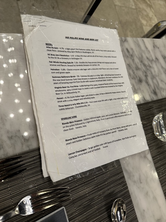 United Polaris lounge restaurant drink list