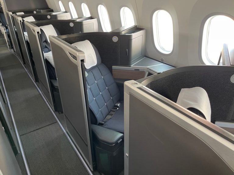 Review: British Airways 787-10 Business Class (Club Suite) - Live and ...