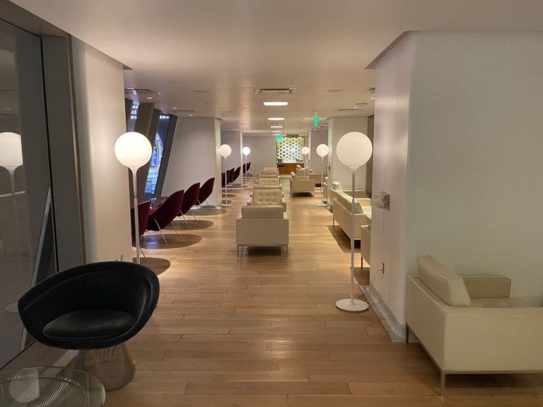 Review: Qantas International First Lounge Los Angeles (LAX) - Live And ...