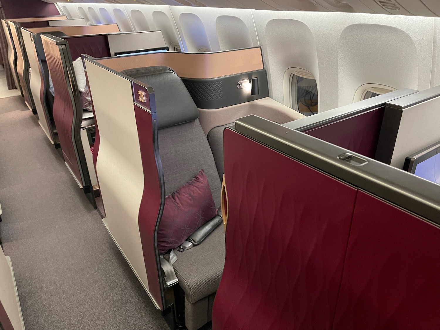 Review: Qatar Airways 777-300ER Qsuite Business Class - Live and