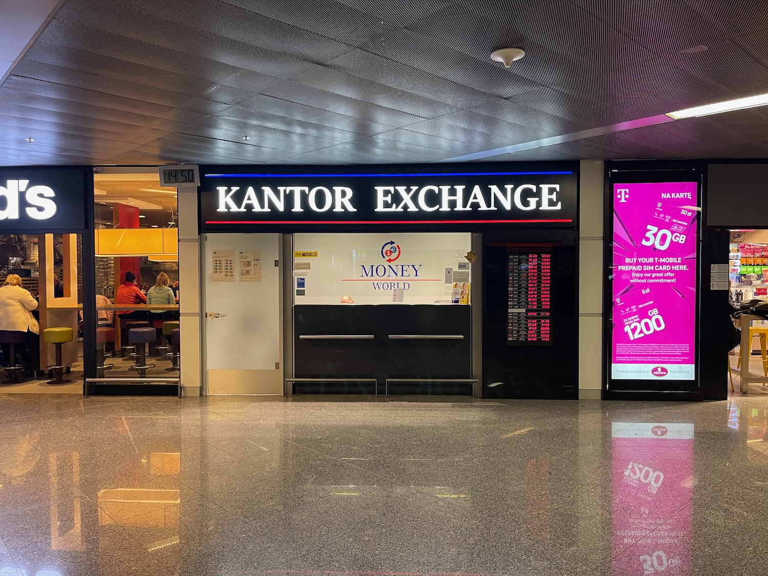 Abysmal Currency Exchange Rates At Warsaw Airport Live And Let s Fly