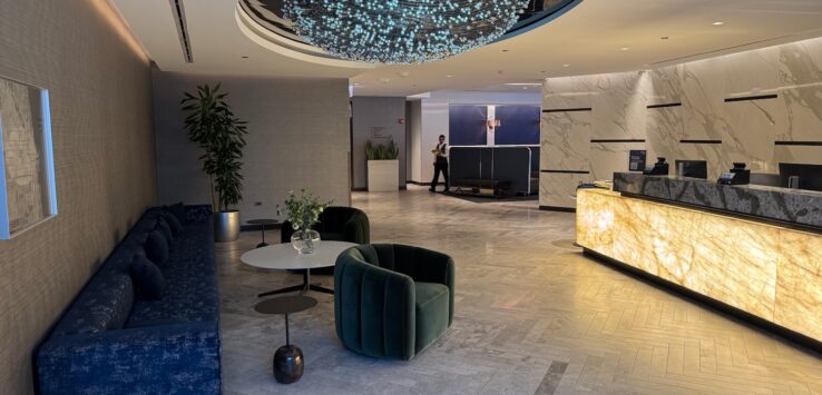 United Airlines Polaris Lounge Chicago Review