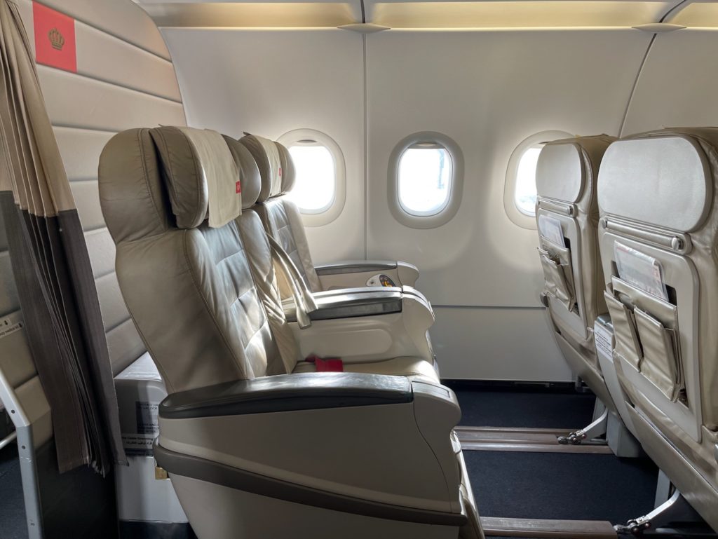 Review: Royal Jordanian A319 Business Class - Live and Let's Fly