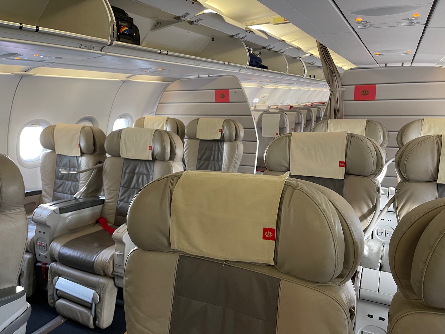 airbus a319 royal jordanian business class