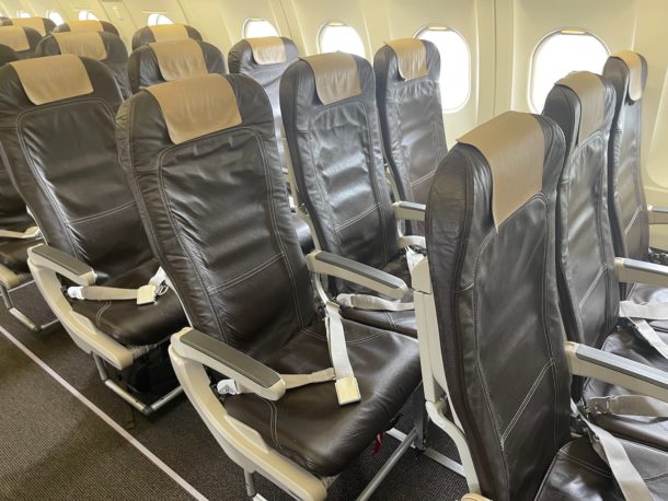 Review: SWISS A320 Economy Class - Live and Let's Fly