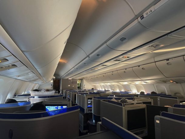 Review: United Airlines 767-300 Polaris Business Class Chicago - Zurich ...