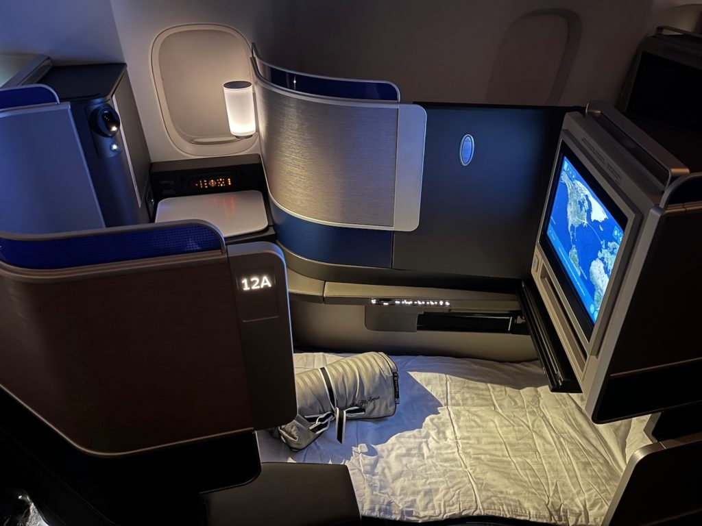 Review: United Airlines 767-300 Polaris Business Class Chicago - Zurich ...