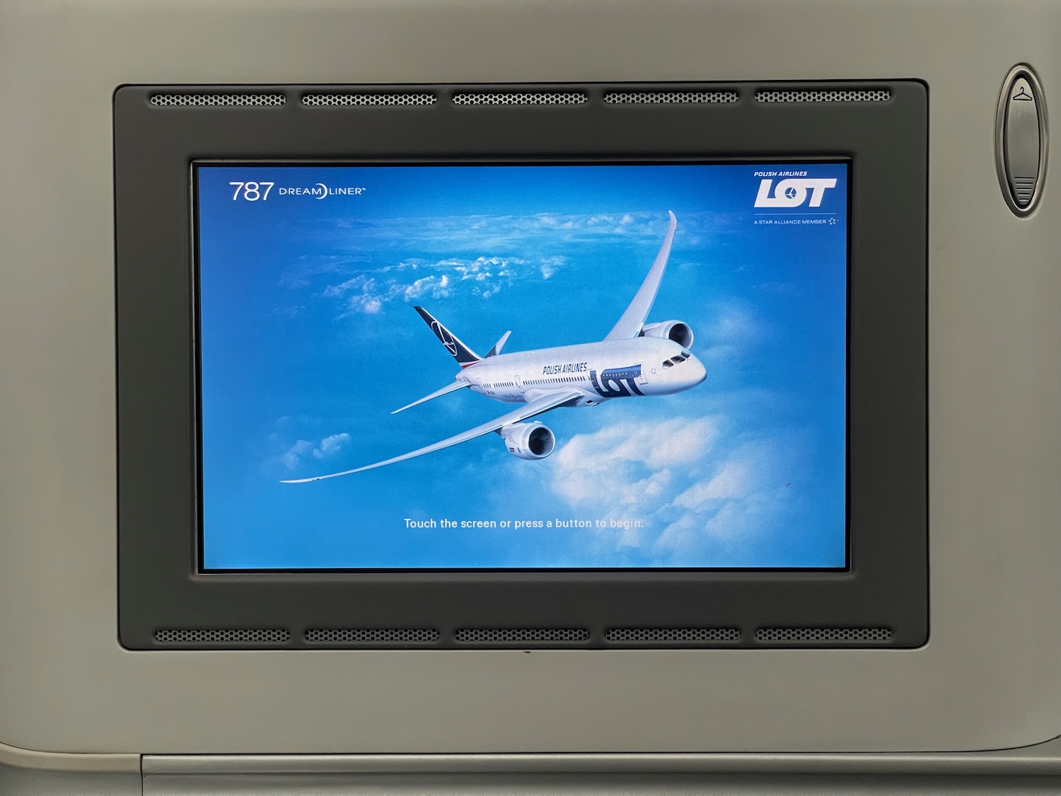 LOT Polish Airlines review: 787-8 economy class Los Angeles to