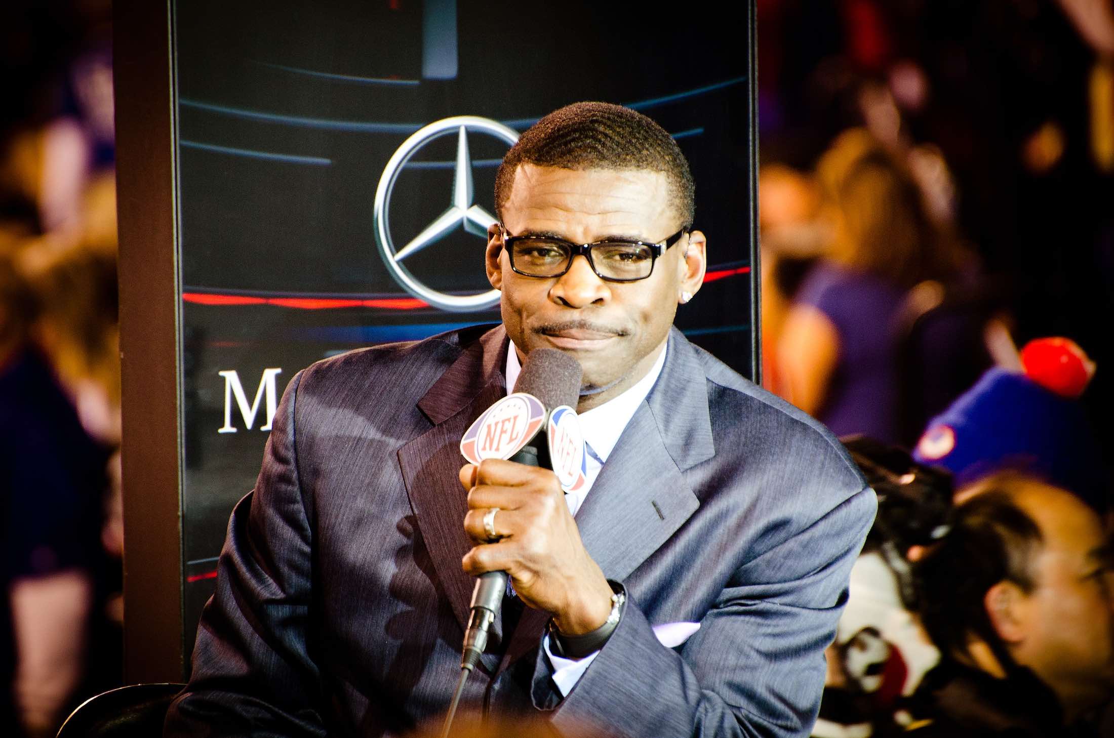 Michael Irvin talks Super Bowl hotel incident, denies allegations