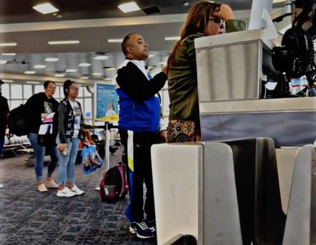 Spirit Airlines Gate Agent Threatens To Sue Passenger For Filming Him 