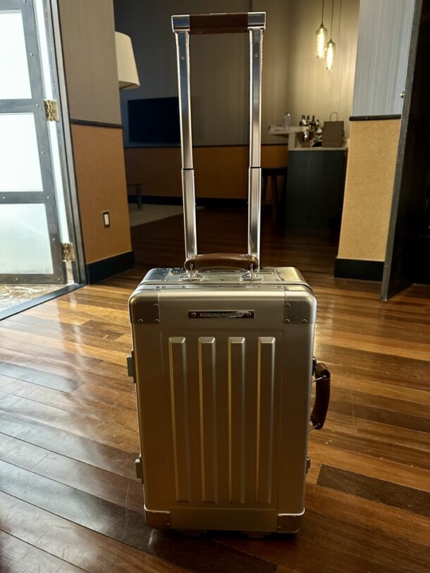 Review Sterling Pacific (Best?) Aluminum CarryOn Luggage Live and