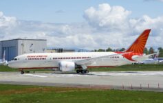 Air India 787-8 Deranged Man