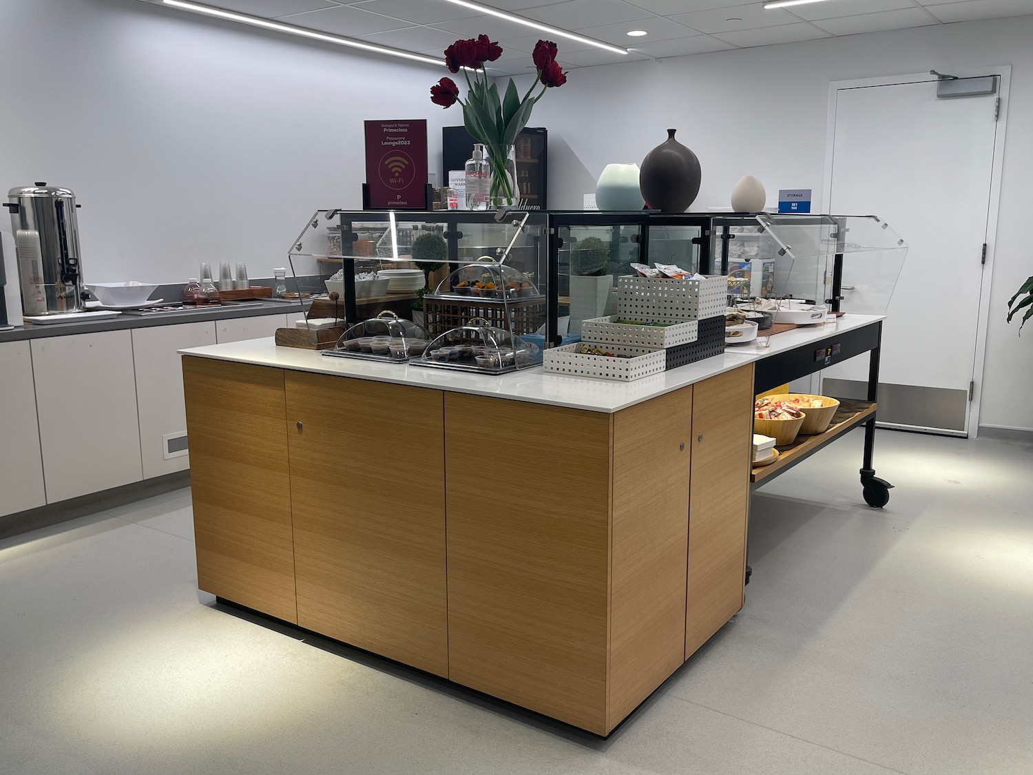 a food counter in a room