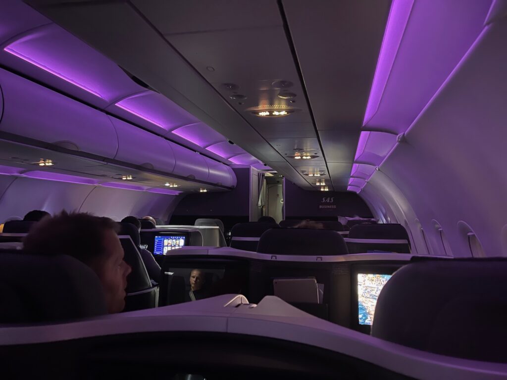 Review: SAS A321LR Business Class - Live and Let's Fly