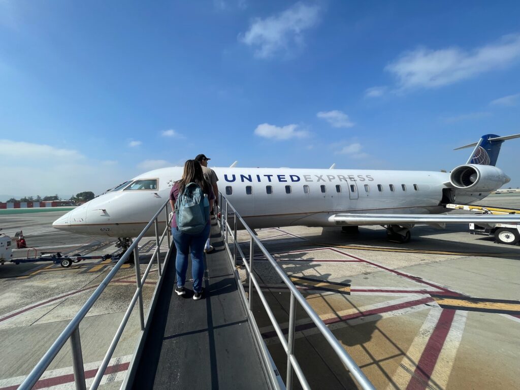 United Airlines Feels The Regional Jet Pinch - Live and Let's Fly