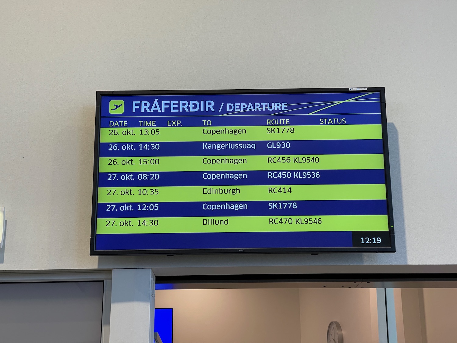 a screen with a schedule on it