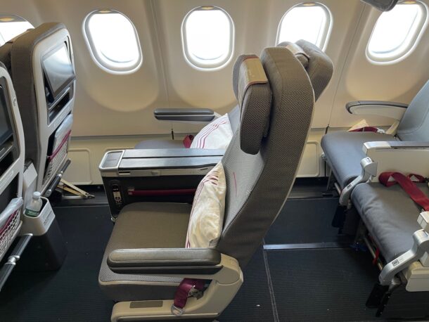 Review: Eurowings Discover A330-200 Premium Economy - Live And Let's Fly