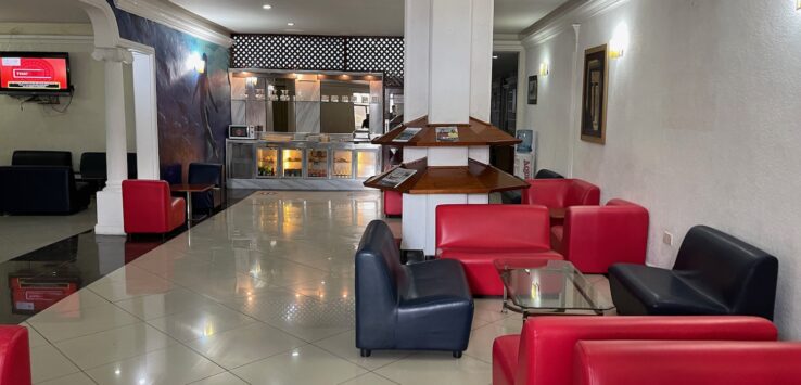 Safari Comfort Lounge Review MBA