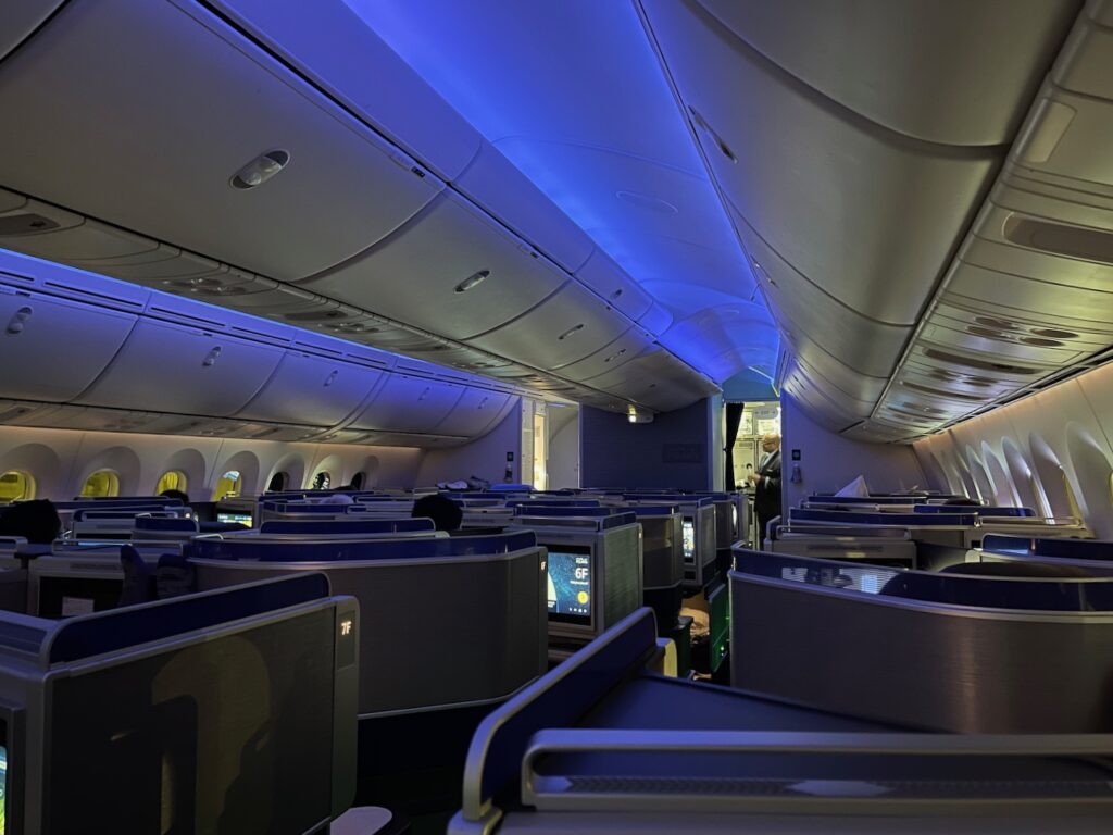 Review: United Airlines 787-9 Business Class Johannesburg - Newark ...