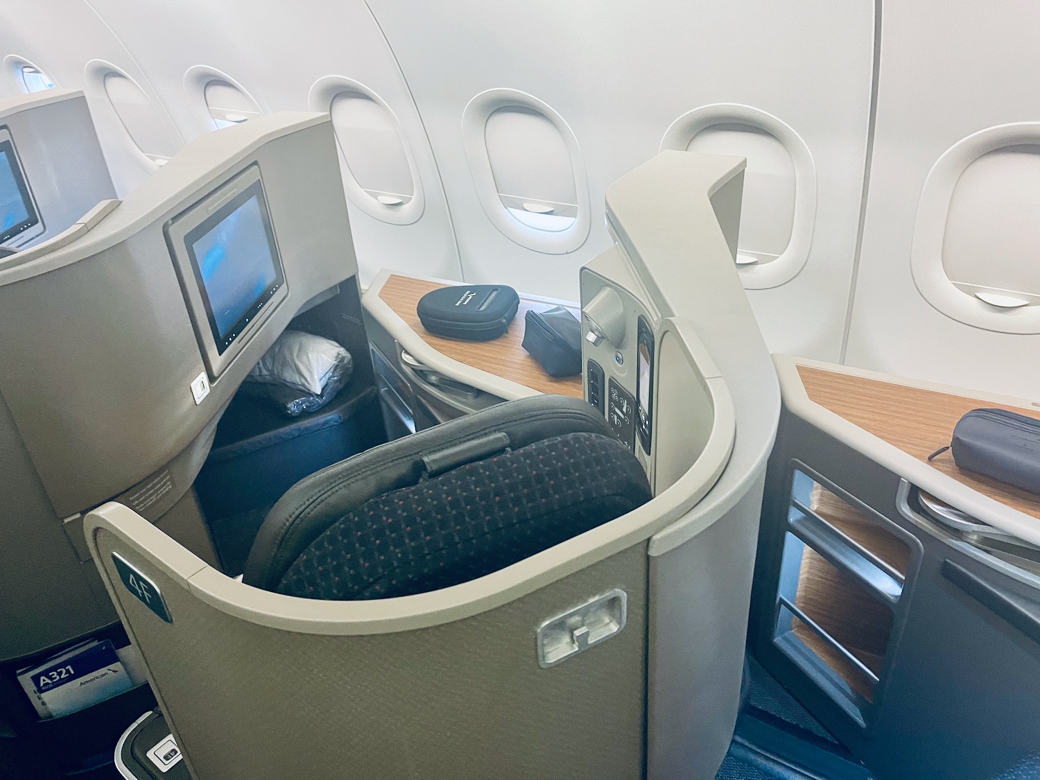 The Dismal State Of American Airlines Flagship First Class - Live and Let's  Fly