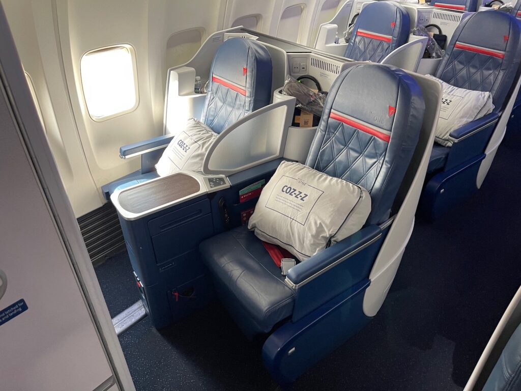 Review: Delta Air Lines 757-200 Business Class - Live and Let's Fly